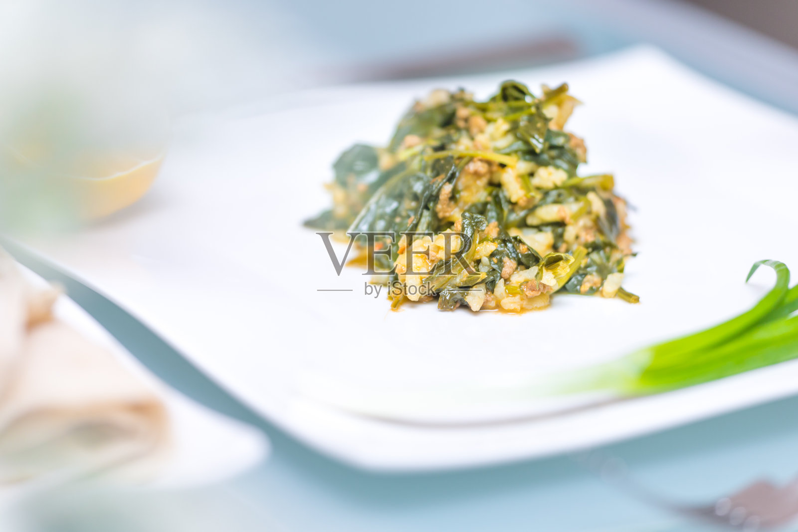 菠菜，传说中的高铁含量照片摄影图片