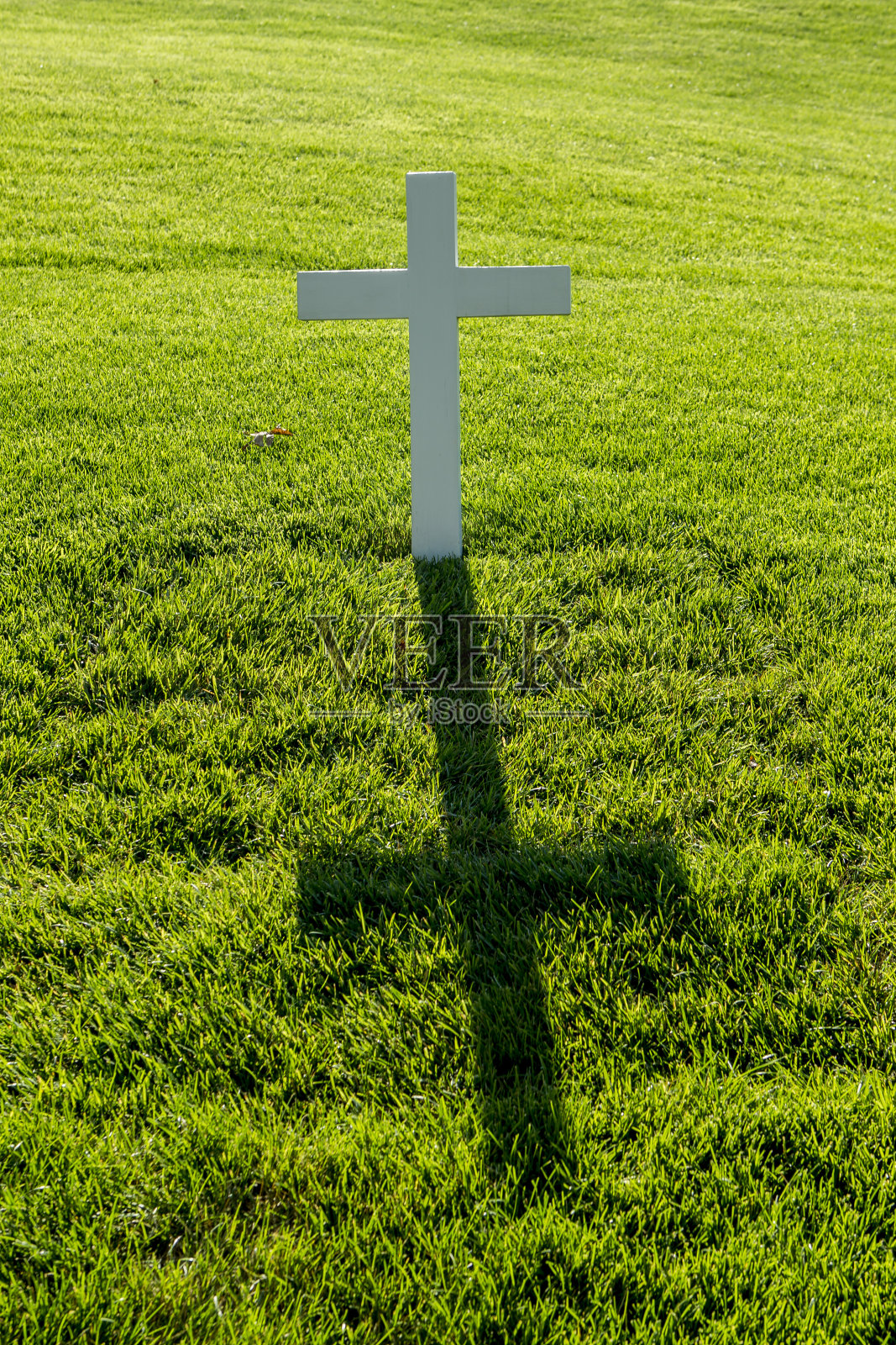 十字架和阴影。照片摄影图片