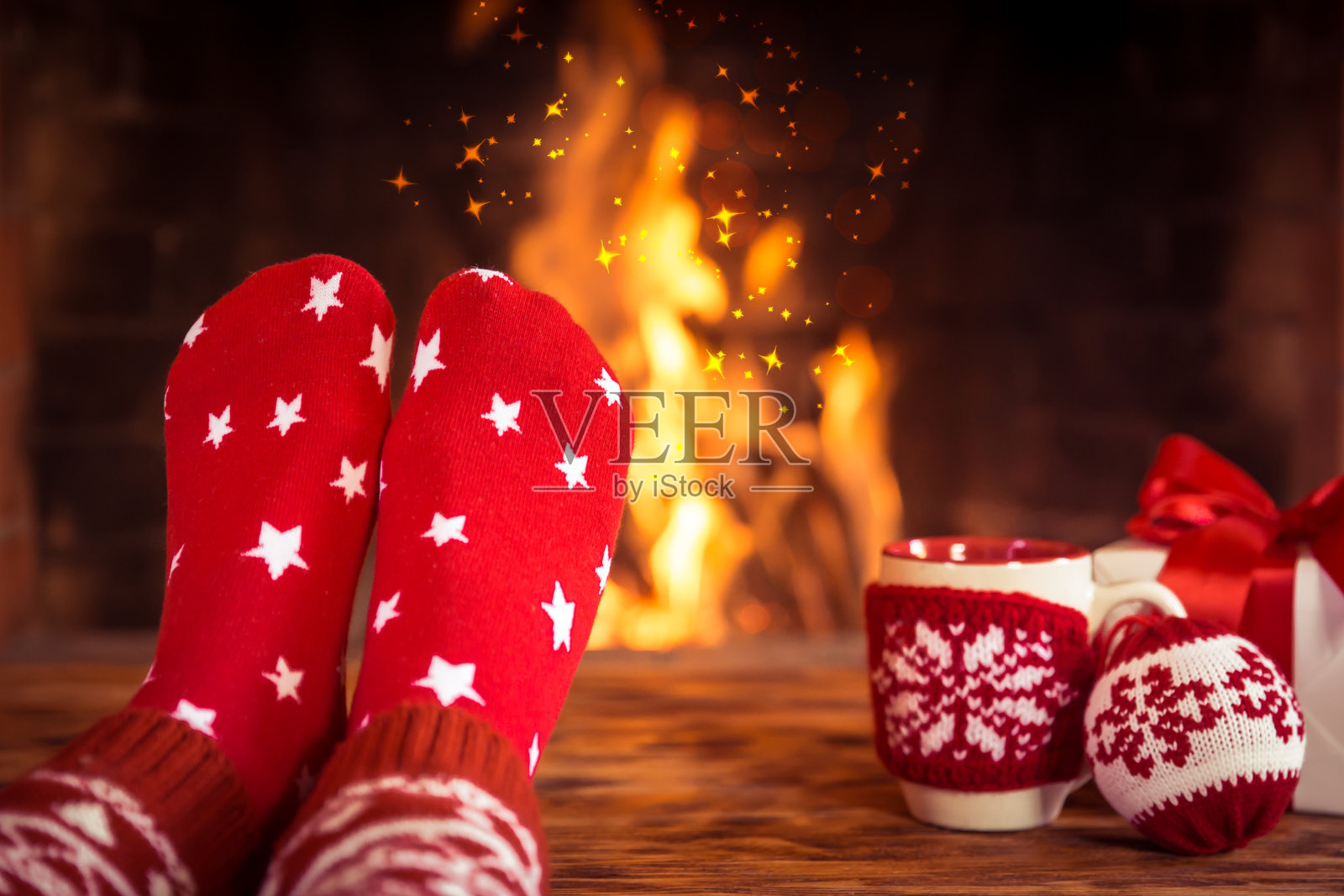 圣诞节壁炉附近照片摄影图片