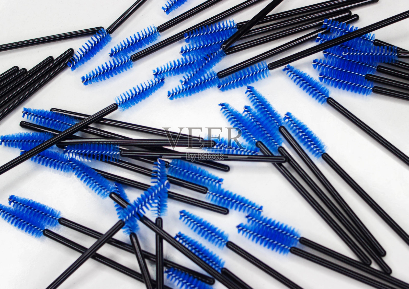 睫毛刷是白色的照片摄影图片