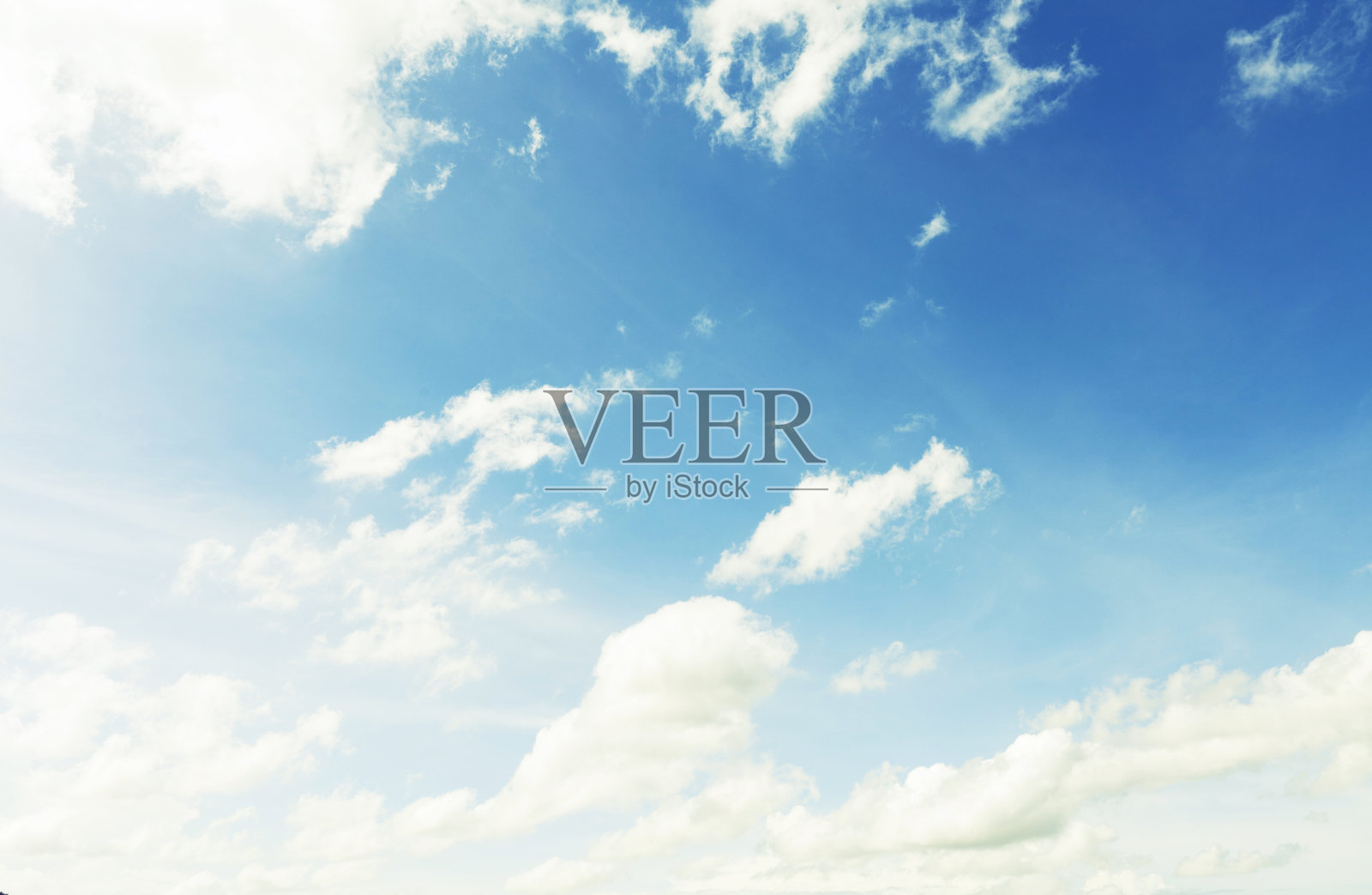 蓝色的天空照片摄影图片