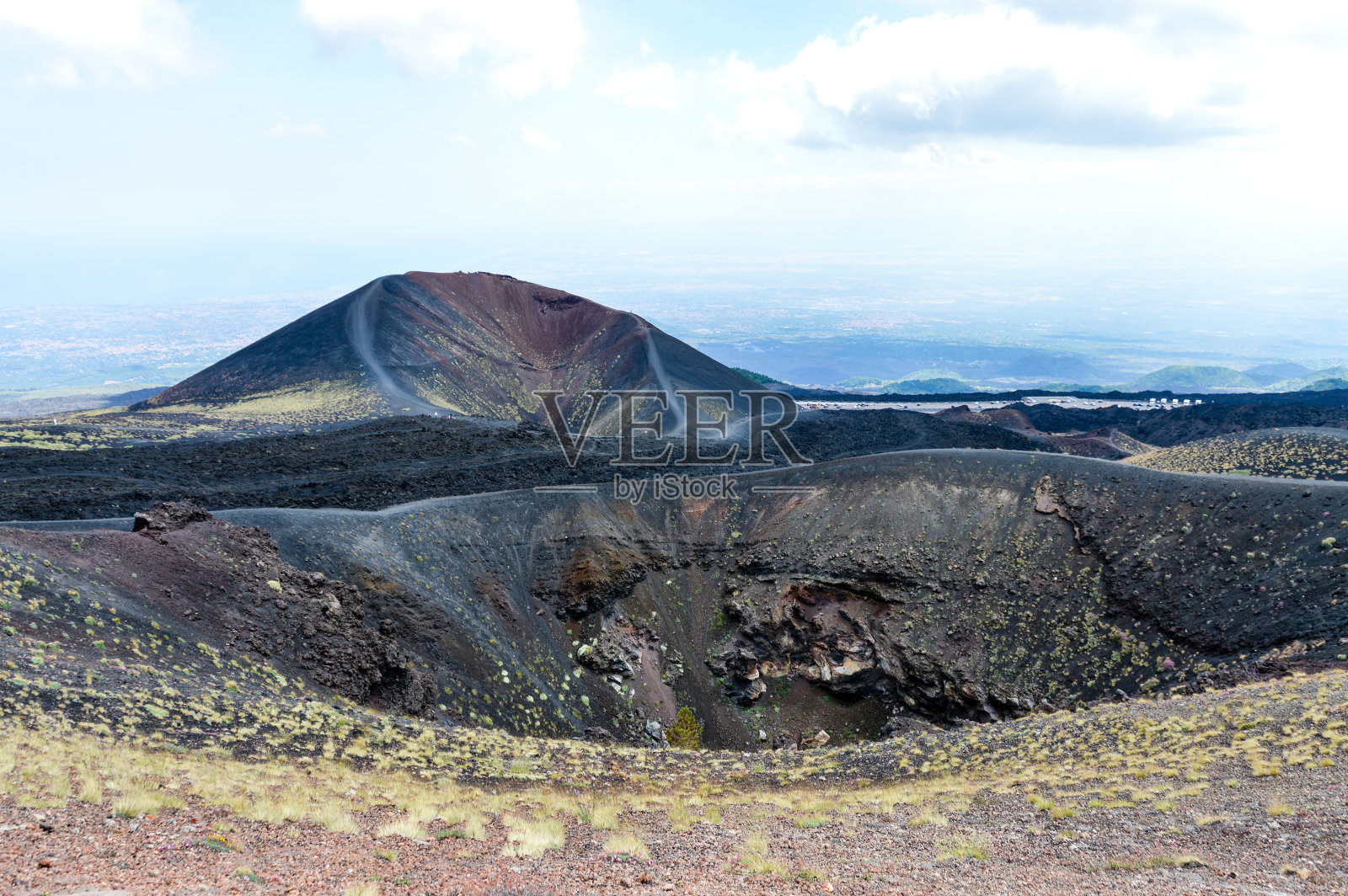 意大利西西里岛的埃特纳火山照片摄影图片