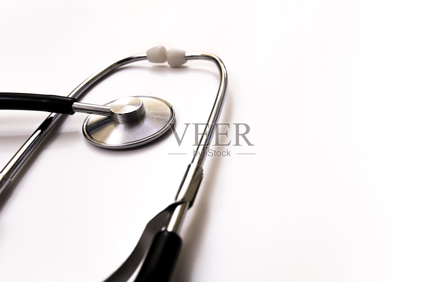 听诊器孤立在白色背景上照片摄影图片