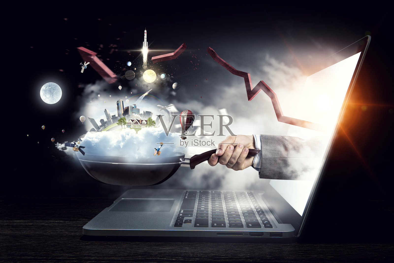 手中的物品混合媒体照片摄影图片