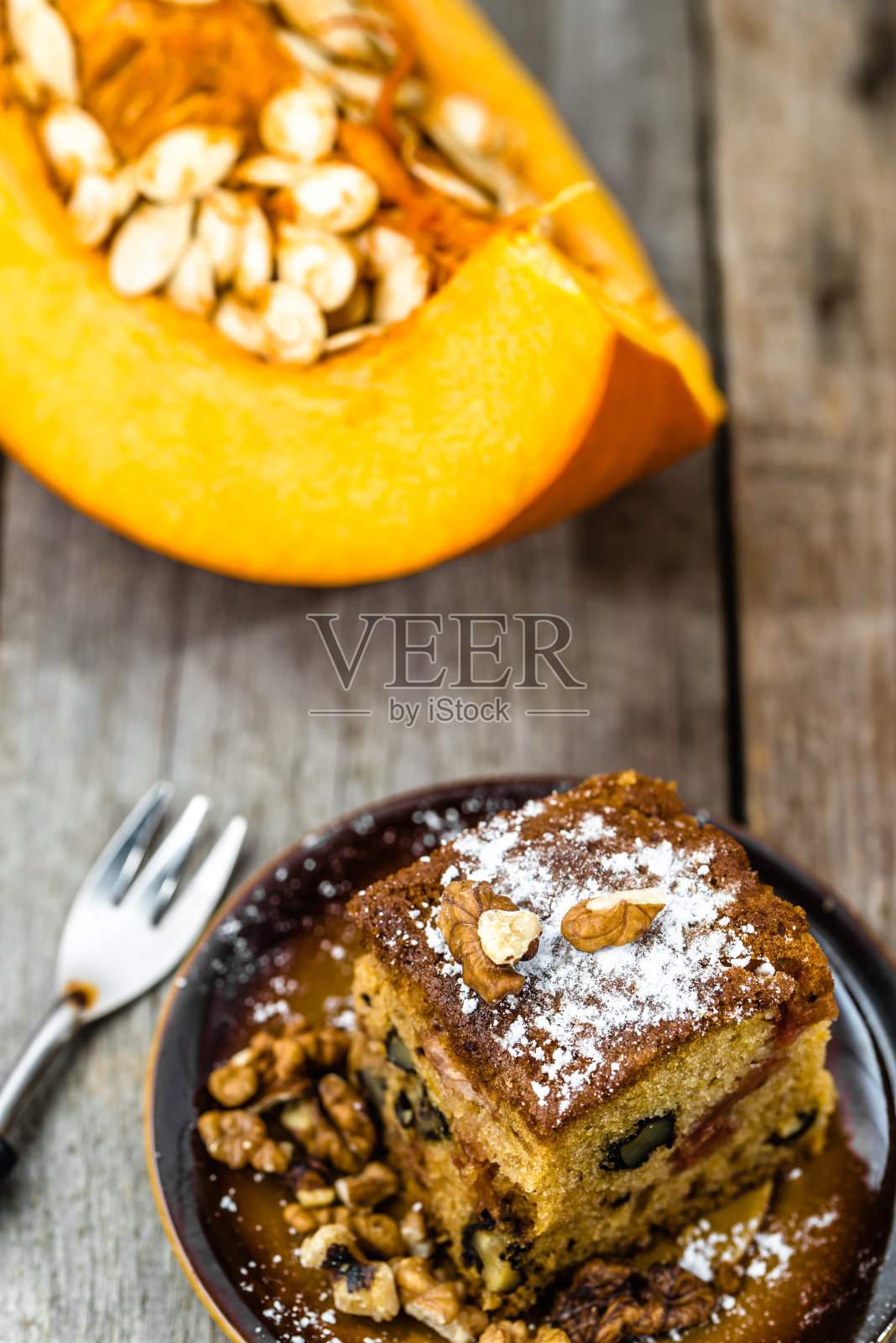 感恩节的南瓜派，自制烘焙的概念照片摄影图片