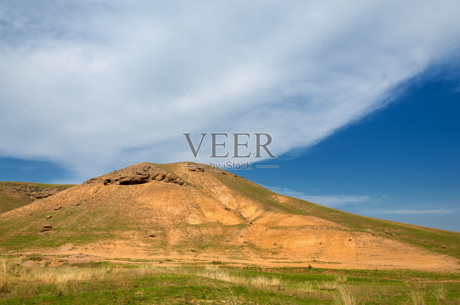 春天的小河照片摄影图片