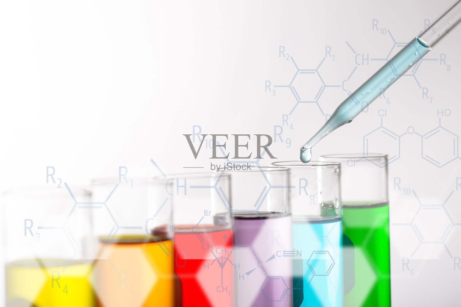 实验室用化学烧瓶玻璃器皿。照片摄影图片