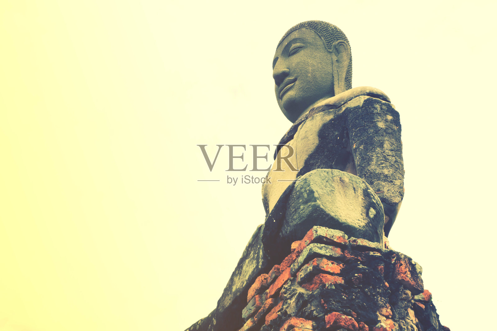 大城府历史公园碧空大佛，古和尚，代表人们信仰的宗教形象照片摄影图片