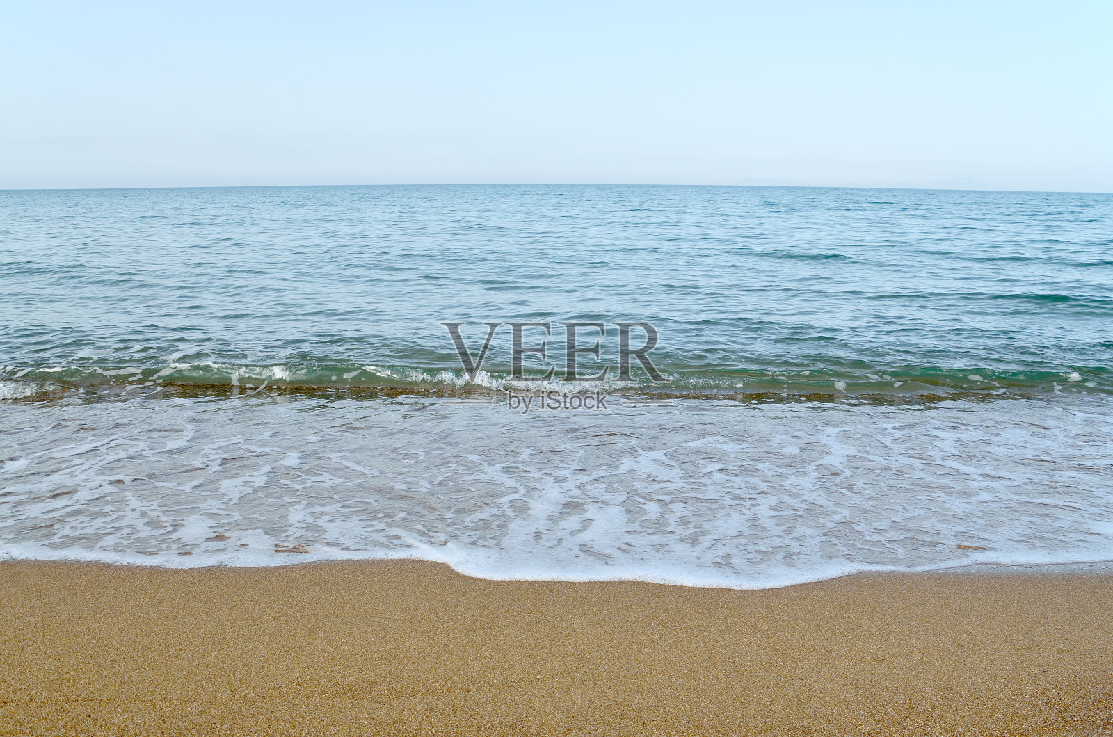 天空，大海和沙子照片摄影图片