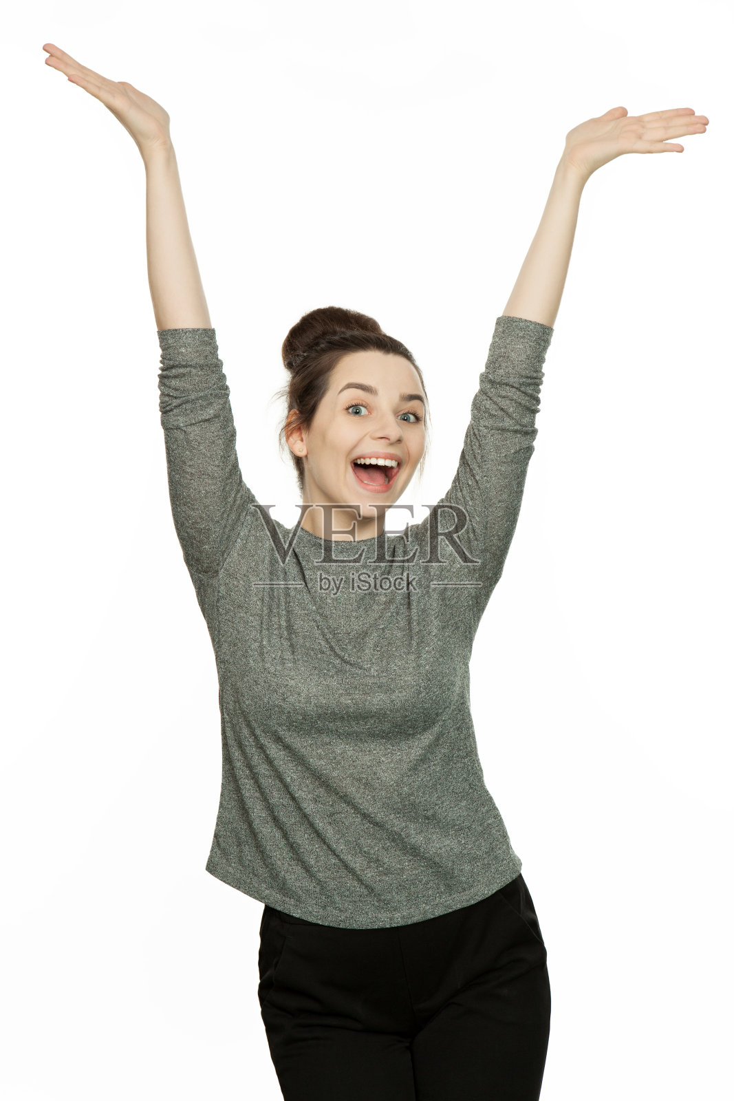 情感肖像的女孩在工作室的白色背景照片摄影图片