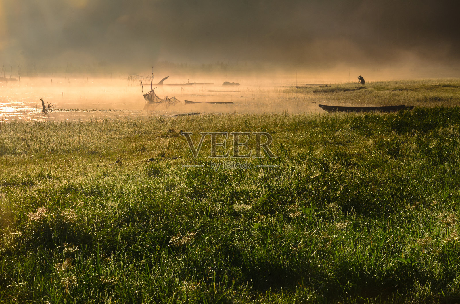 早上刚照片摄影图片