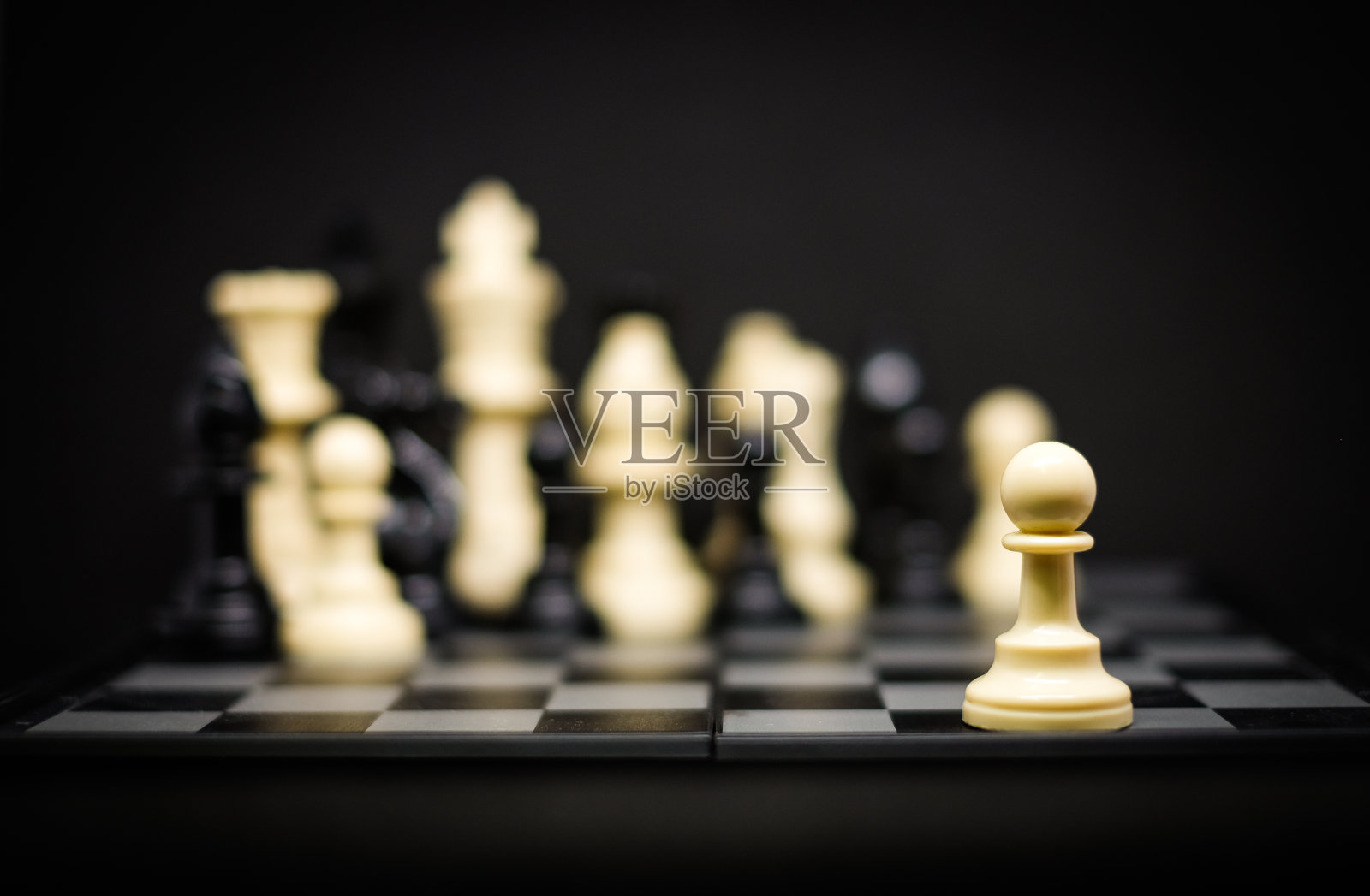 象棋(棋子)为领导背景或纹理-业务和战略概念。照片摄影图片