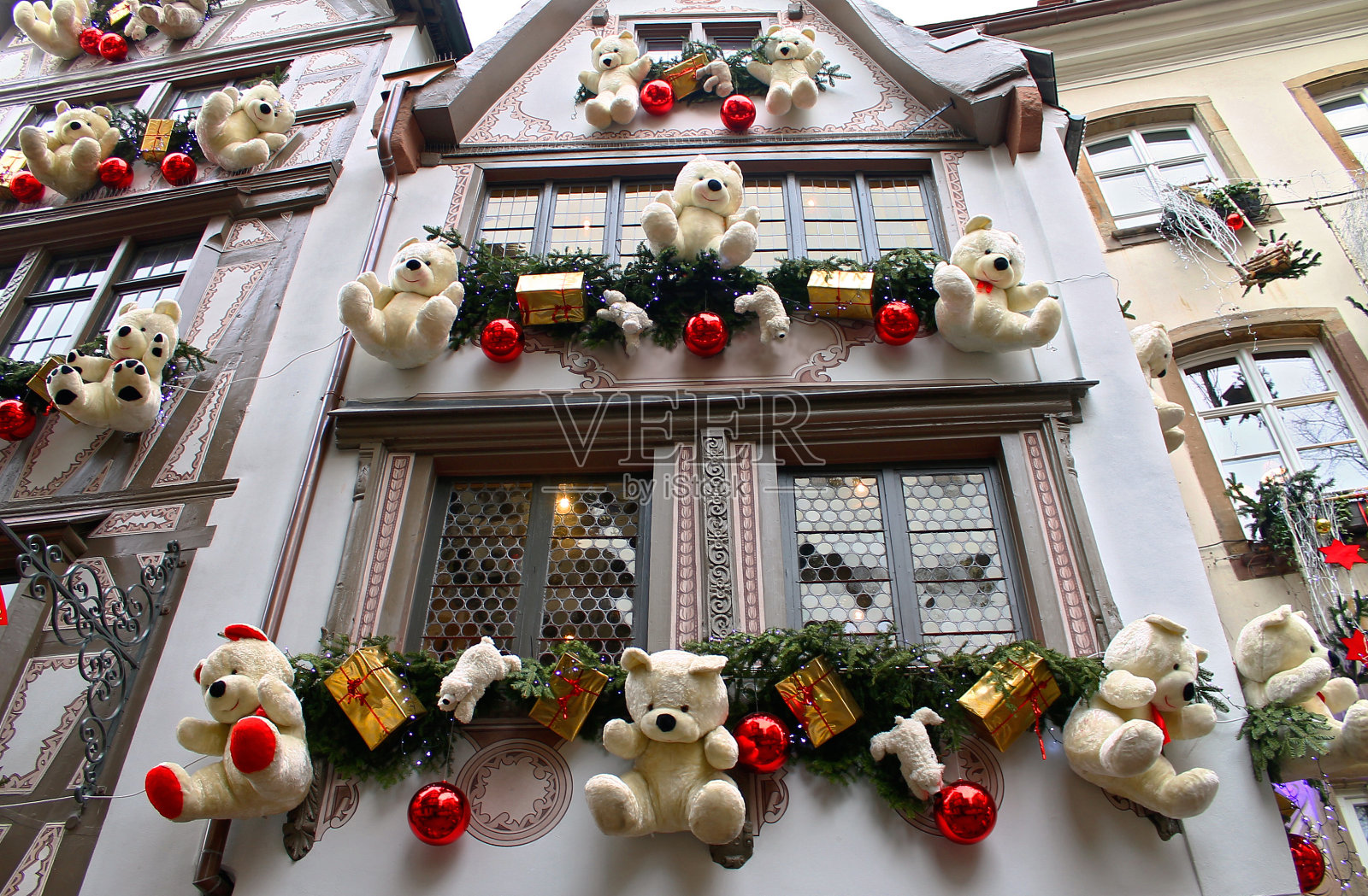 斯特拉斯堡的泰迪熊圣诞装饰照片摄影图片