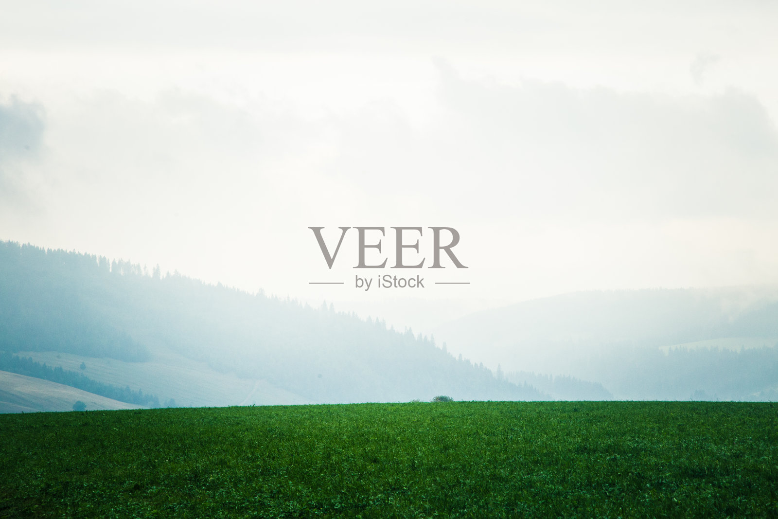 在低塔特拉斯，美丽的斯洛伐克山区风景照片摄影图片