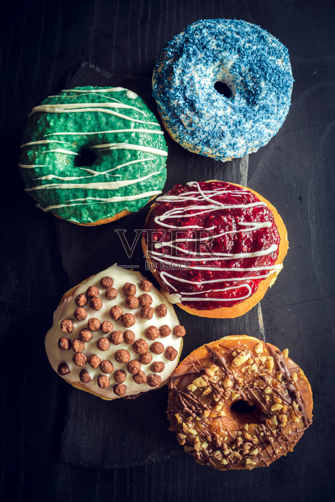 甜蜜的釉面甜甜圈照片摄影图片