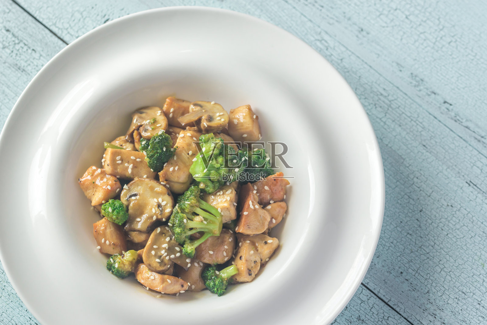 鸡和西兰花炒照片摄影图片