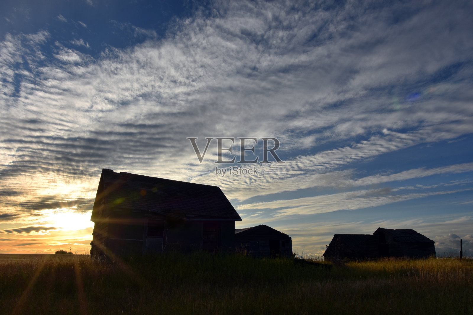 旧的被遗忘的家园照片摄影图片