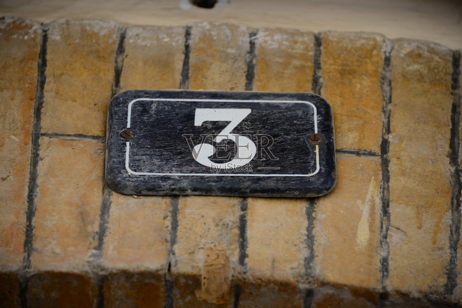 门口是西班牙，排名第三照片摄影图片