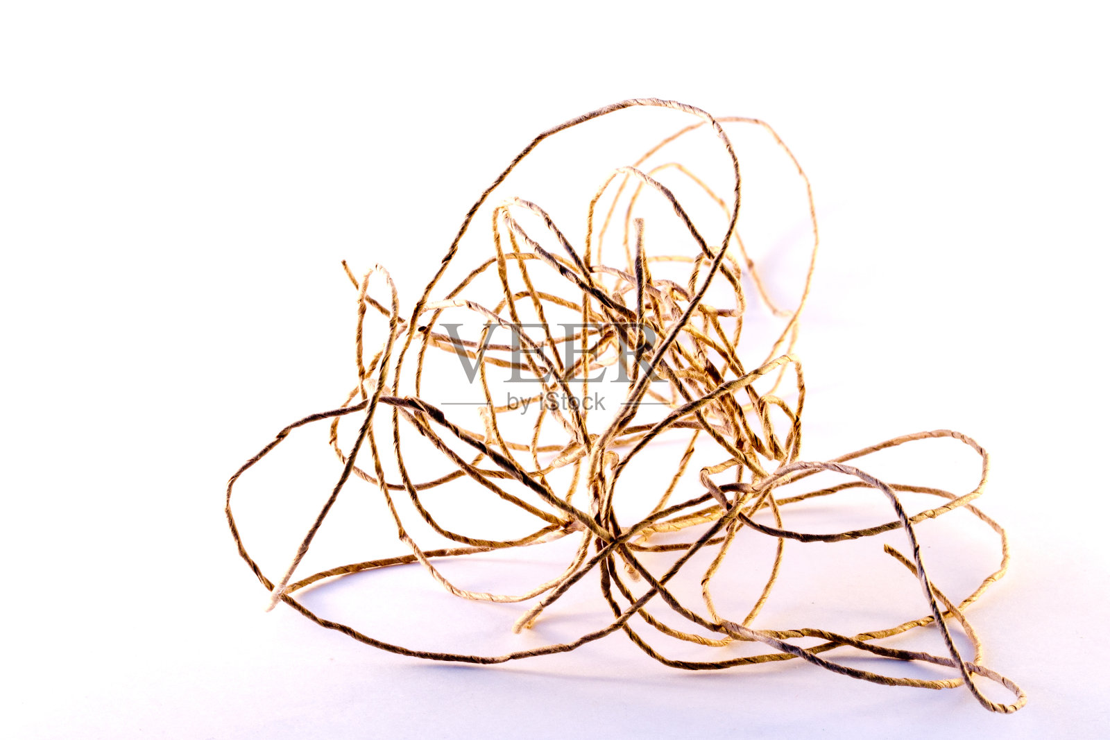 在白色的背景上缠绕照片摄影图片