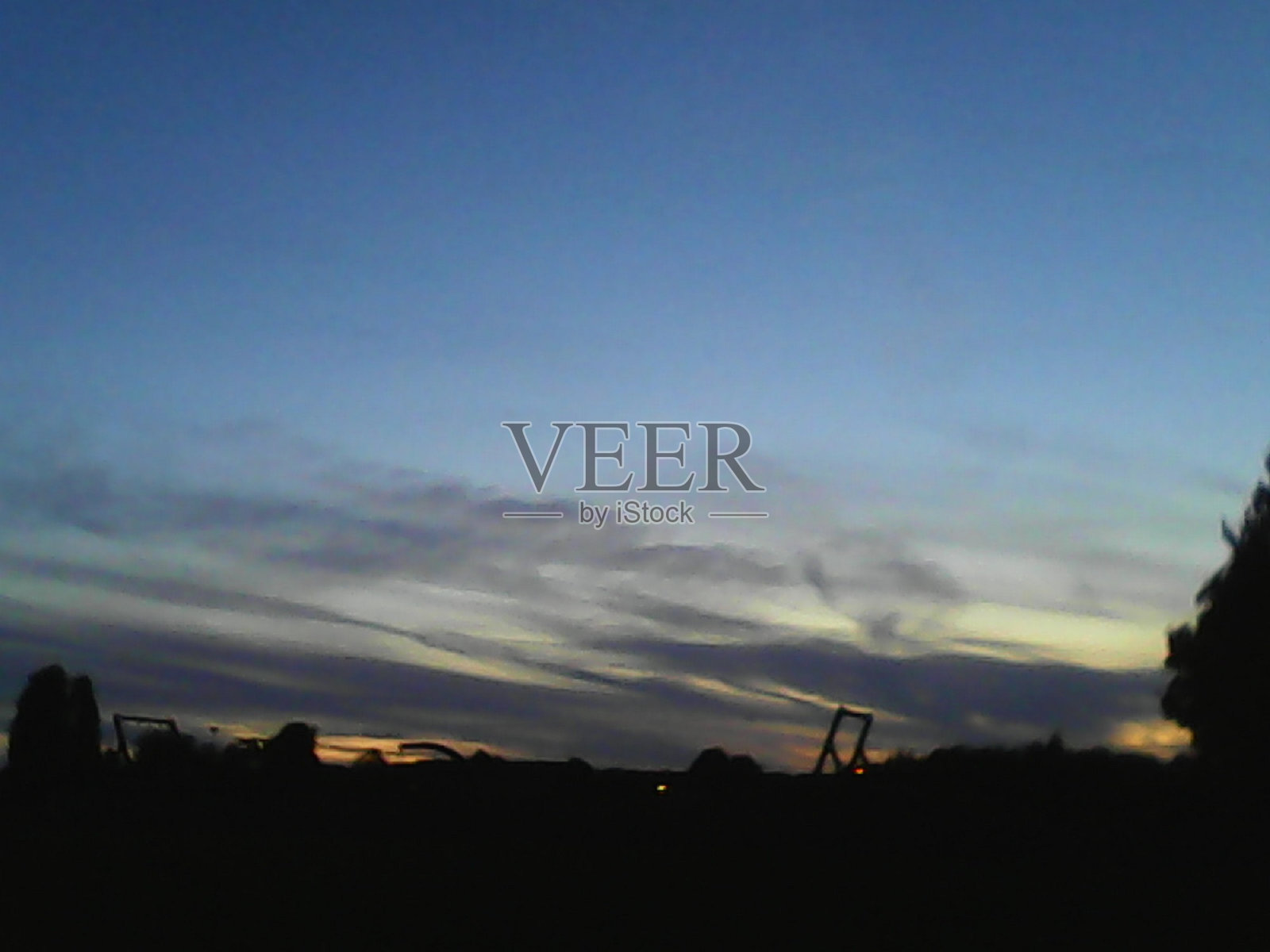 市政地产的景色。照片摄影图片