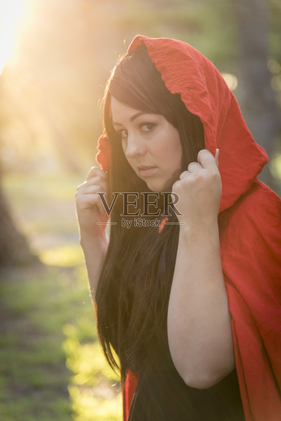 小红帽，猎人照片摄影图片