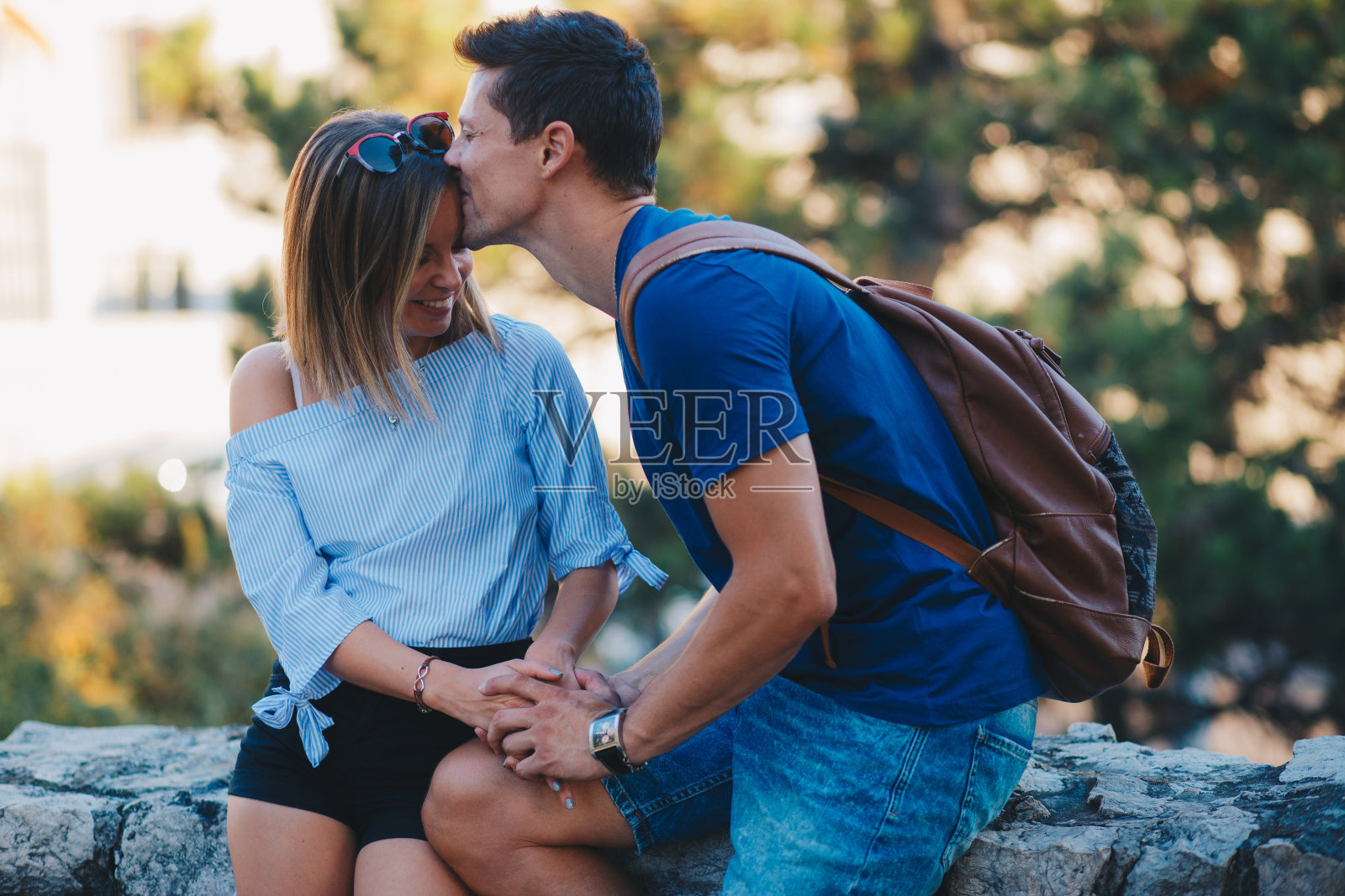 无法停止亲吻你照片摄影图片