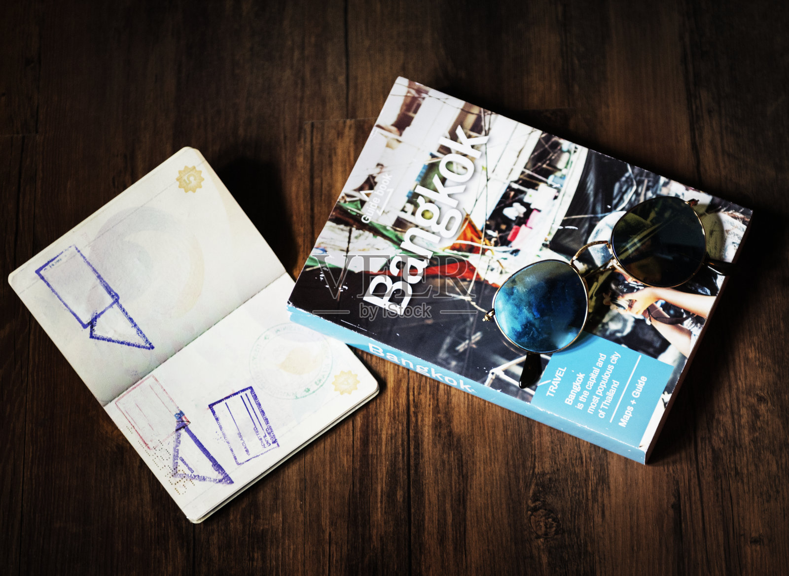 护照和旅行手册照片摄影图片