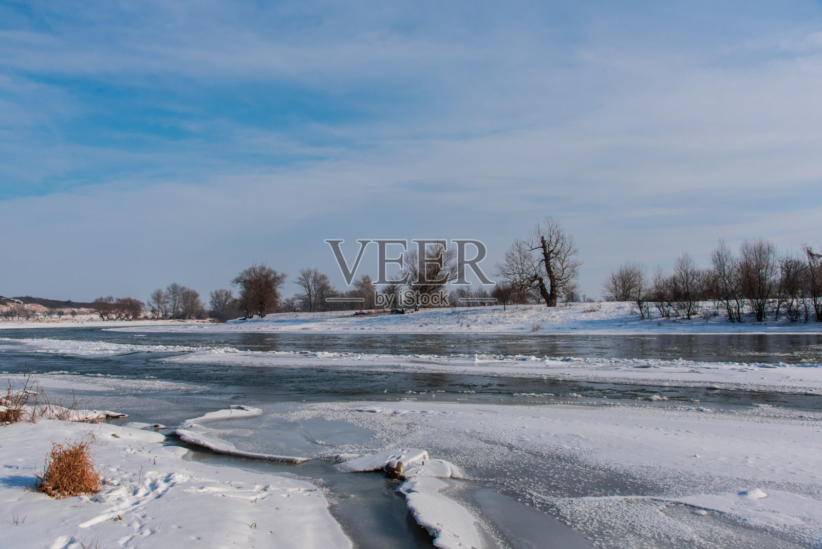 冰冻的河照片摄影图片