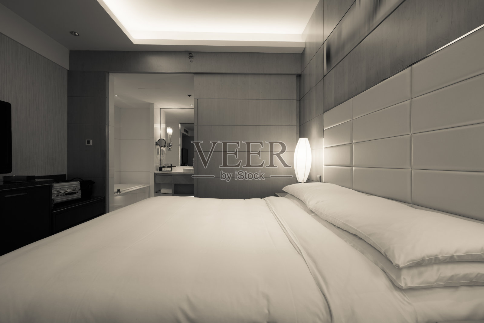 优雅舒适的卧室内饰照片摄影图片