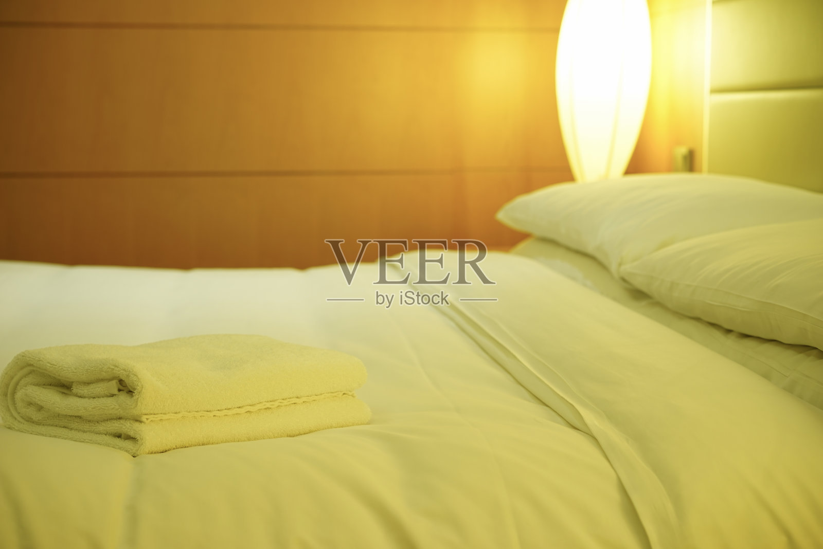 优雅舒适的卧室内饰照片摄影图片