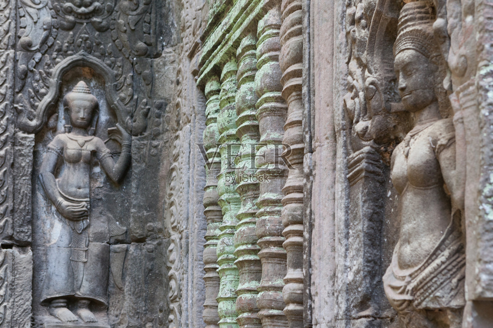 吴哥地区渴望飞天和墙上的百叶窗照片摄影图片