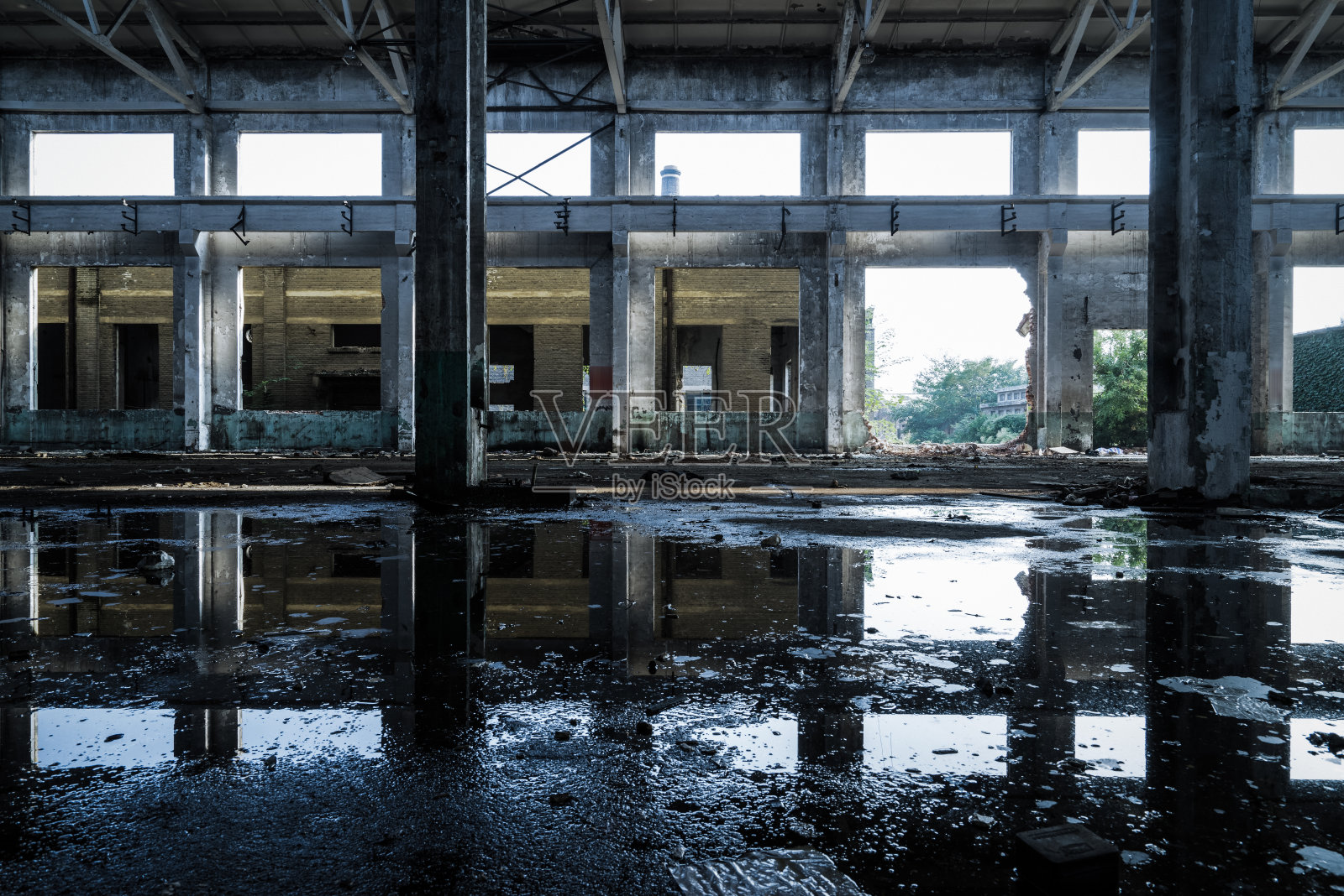 旧厂房被毁照片摄影图片