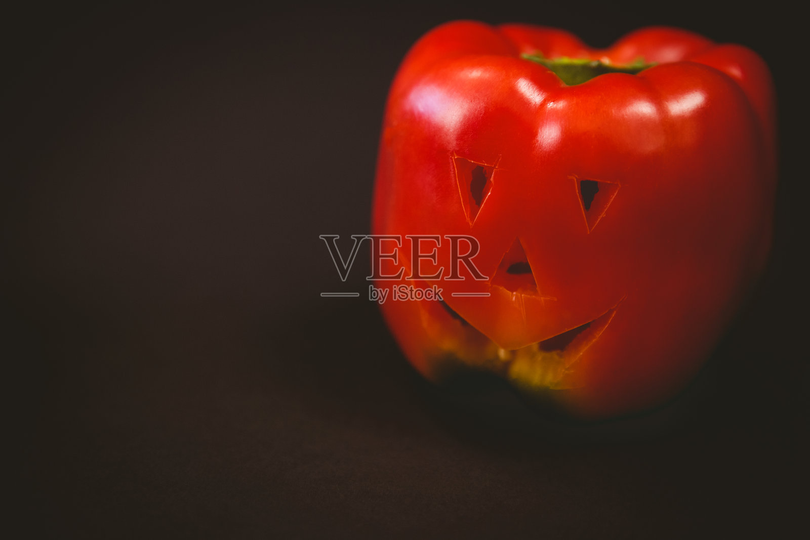 切好的红甜椒特写照片摄影图片