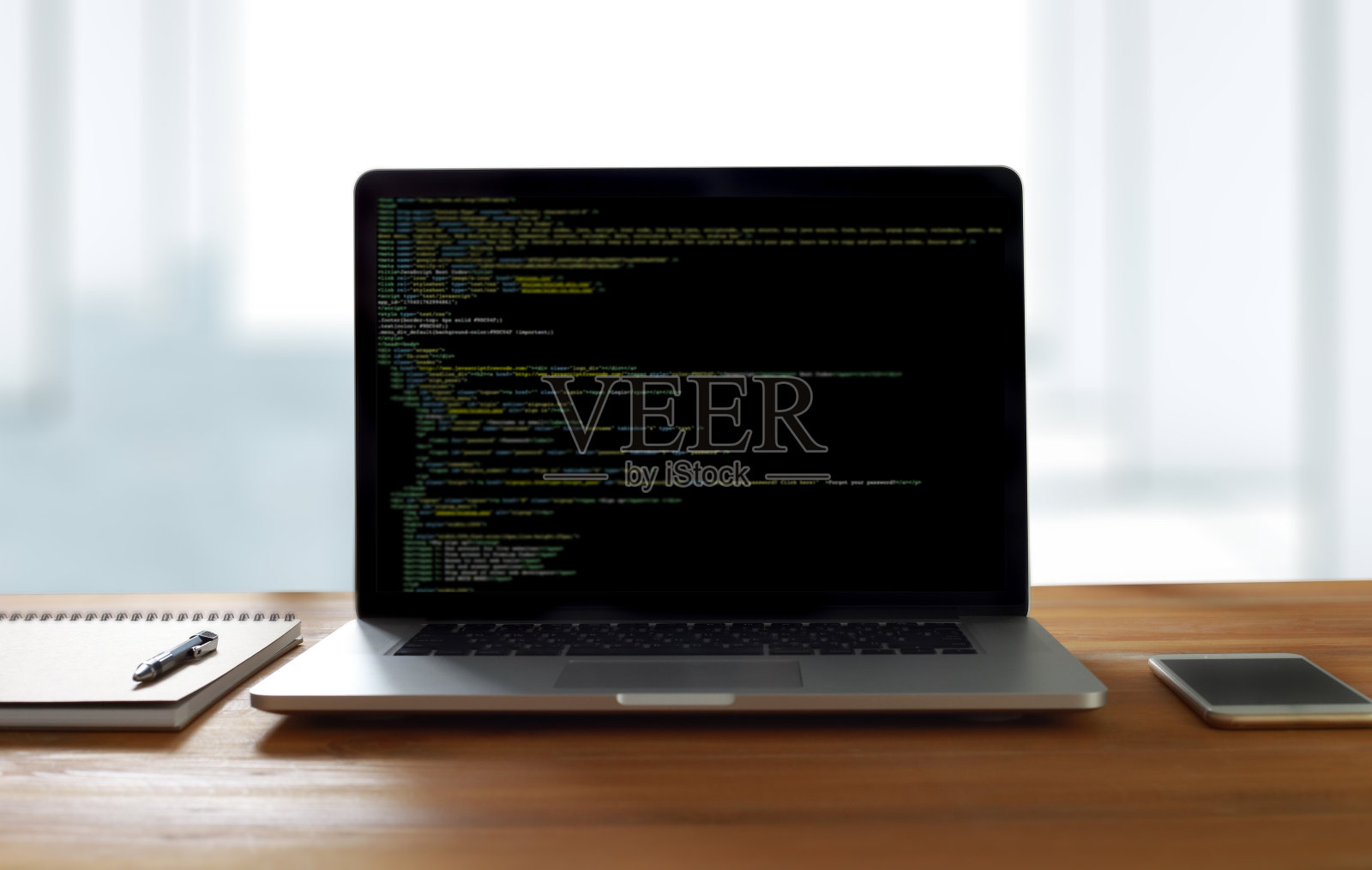 开发团队工作笔记本电脑移动应用软件和网页设计在线技术内容脚本显示照片摄影图片