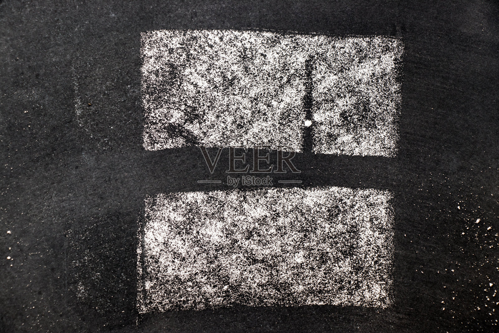 一套白色粉笔画作为线刷在黑板背景照片摄影图片