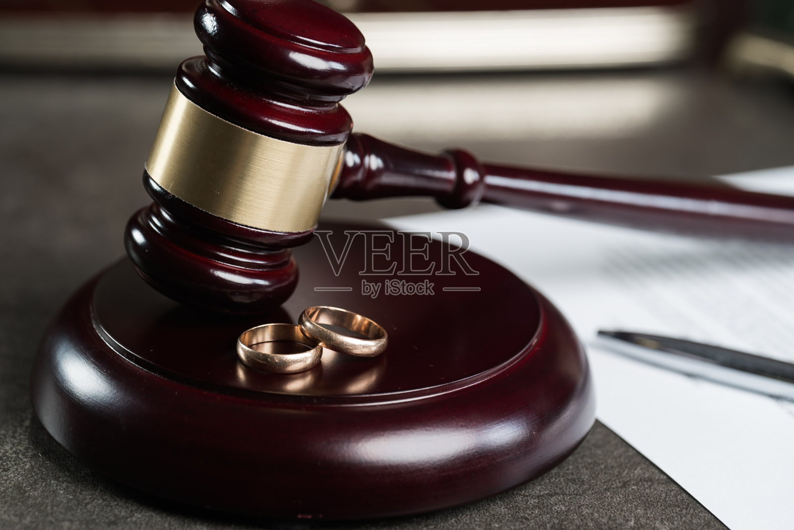 法律与正义的概念。照片摄影图片