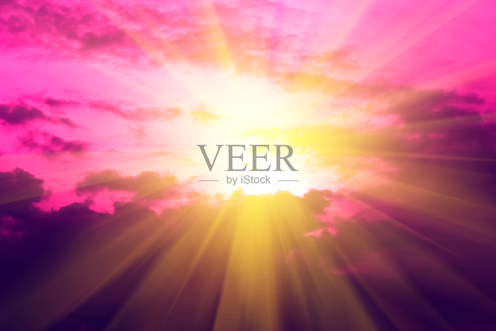 美丽的光从自然日落每天。照片摄影图片