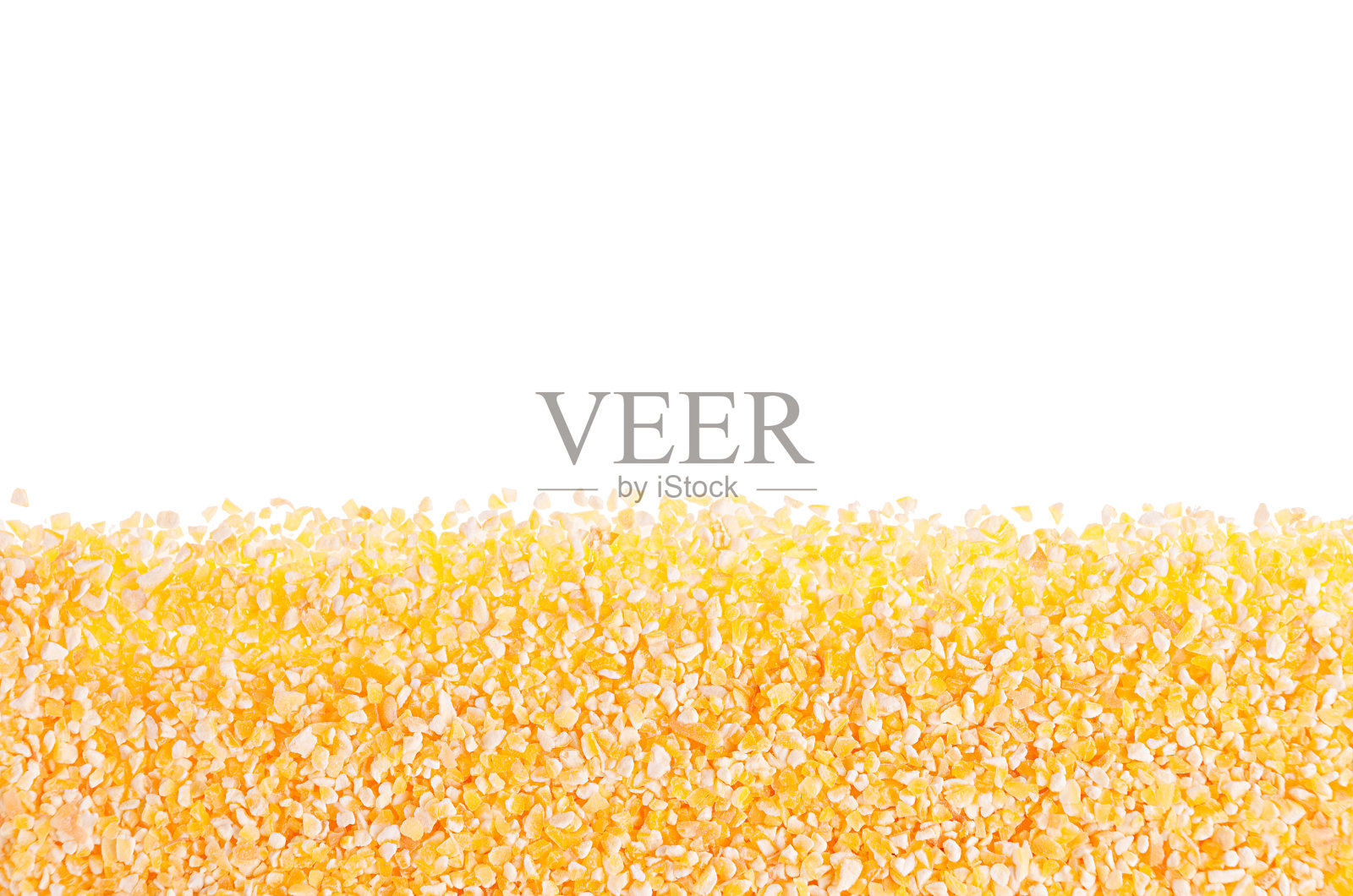 玉米粒堆孤立在白色背景。顶视图,特写镜头。照片摄影图片