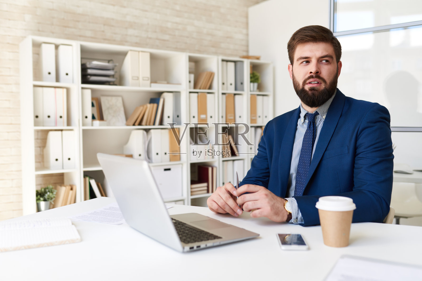 办公思维商务专家照片摄影图片