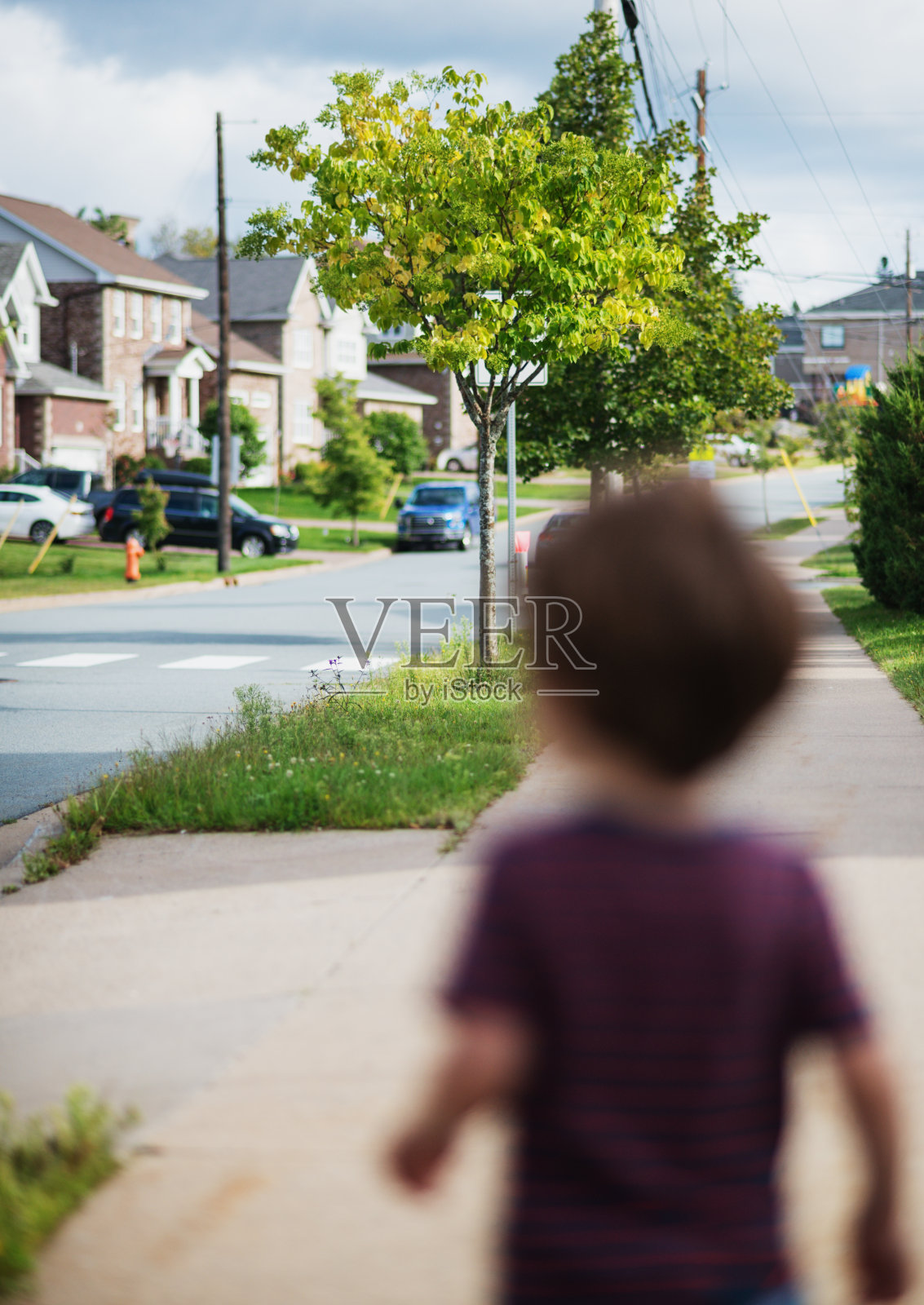 附近散步照片摄影图片