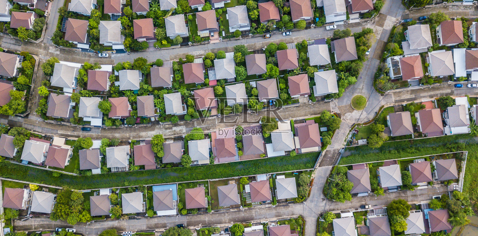 鸟瞰图，一个典型的住宅区照片摄影图片