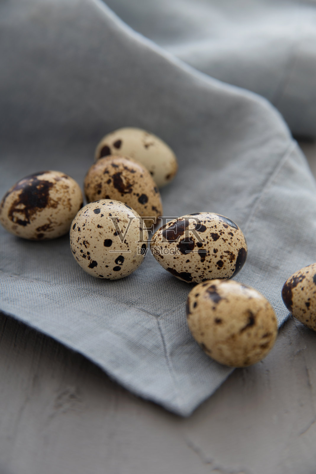 鹌鹑蛋照片摄影图片