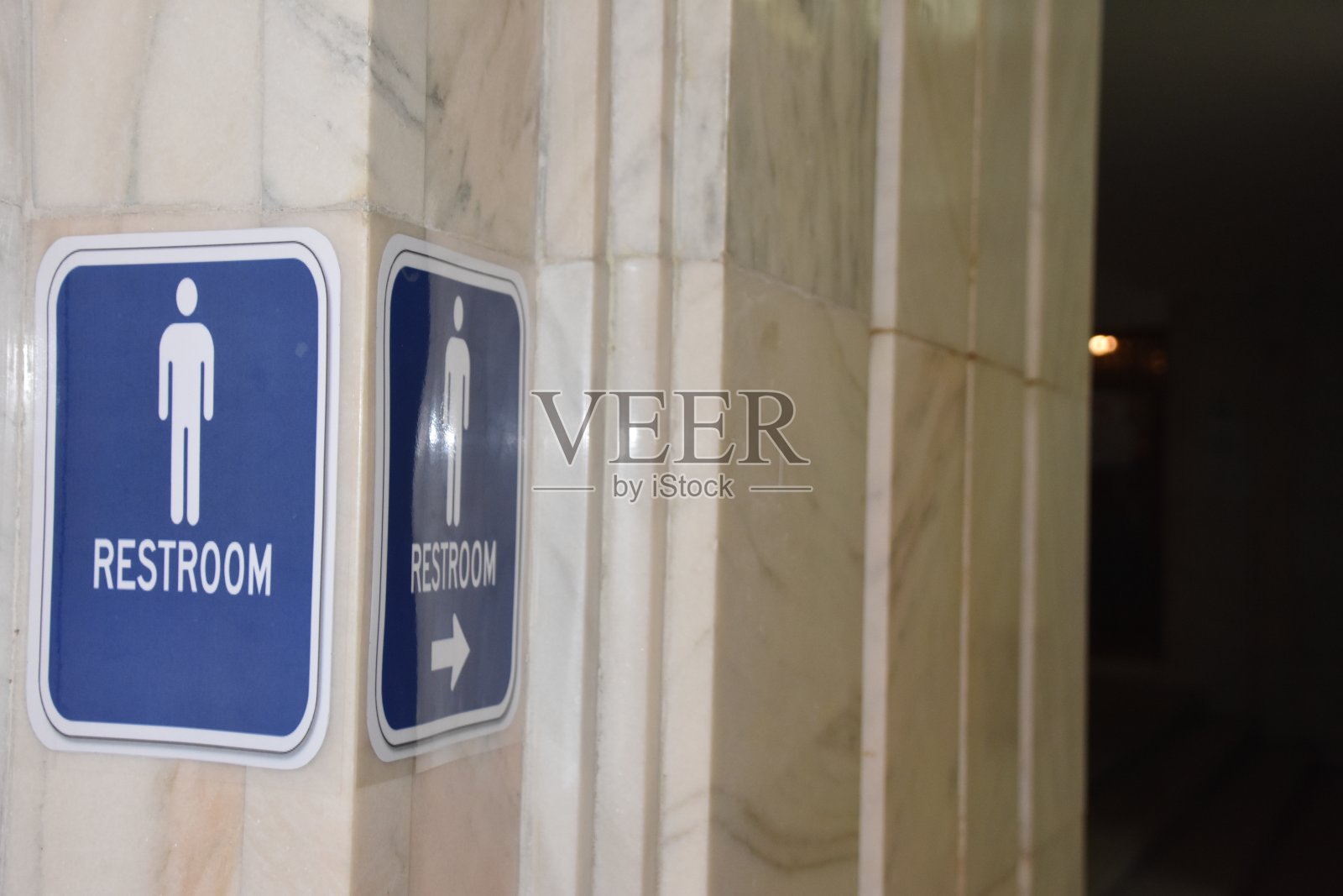 公厕标识照片摄影图片