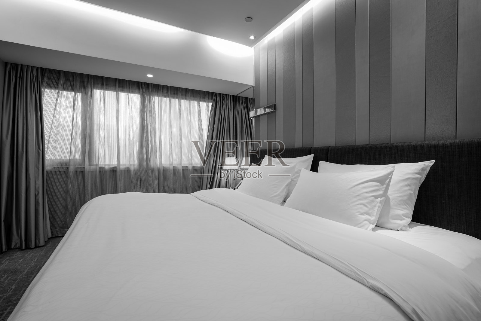 优雅舒适的卧室内饰照片摄影图片