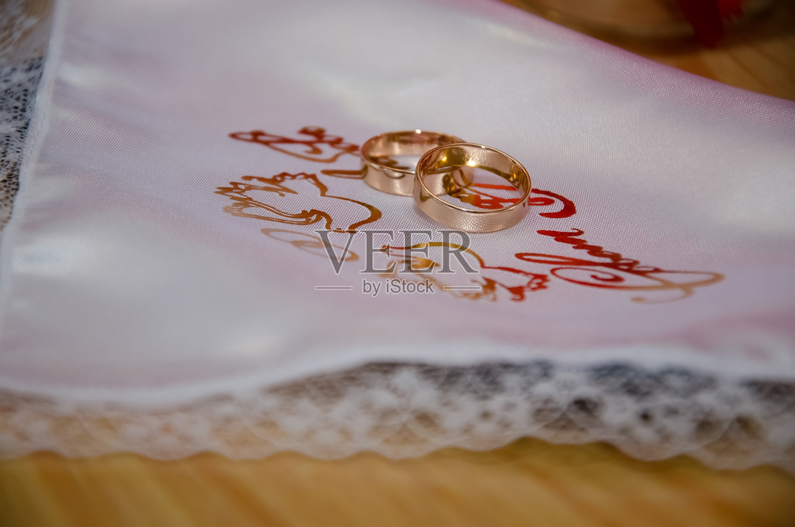 结婚戒指照片摄影图片