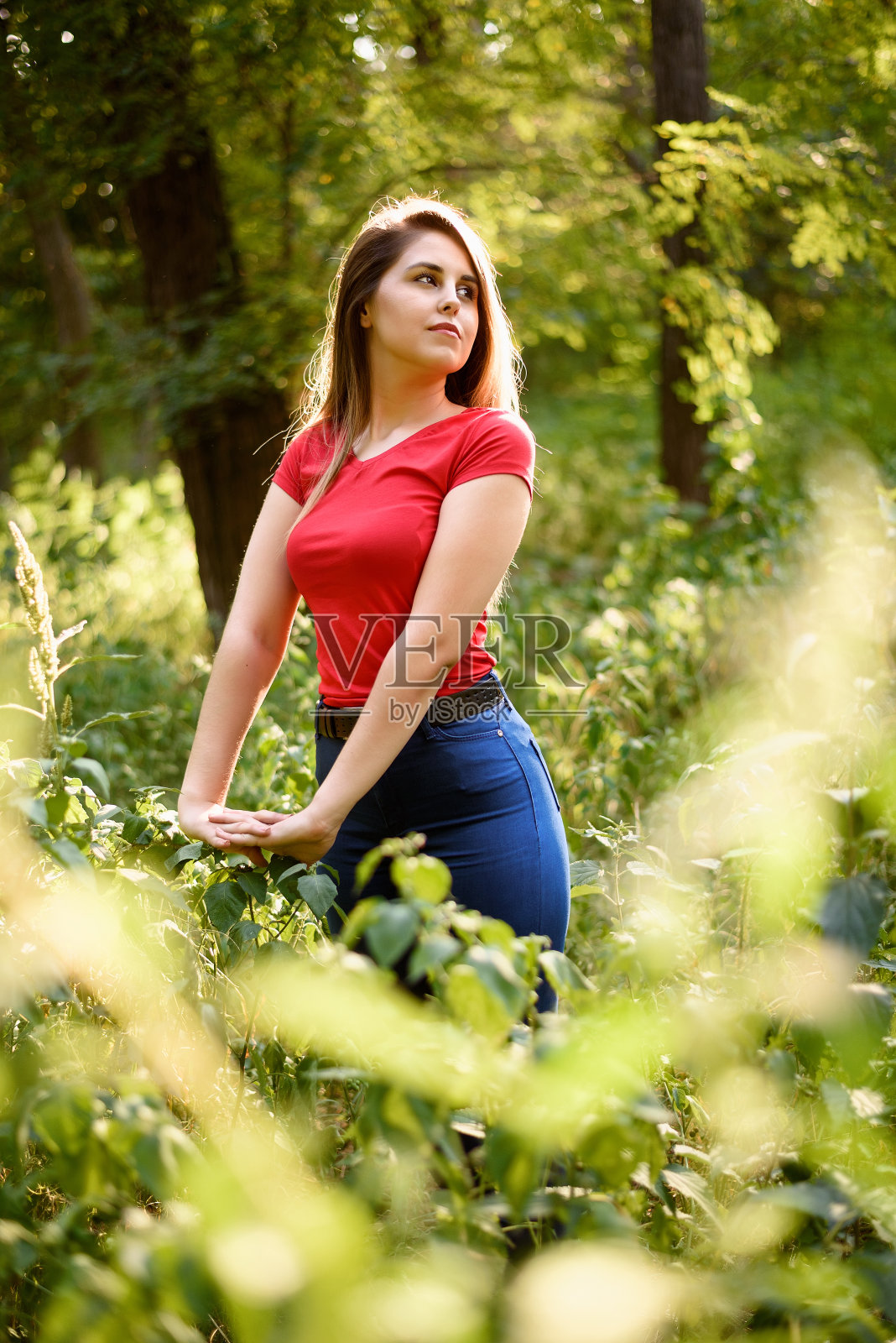 美丽的年轻女性照片摄影图片