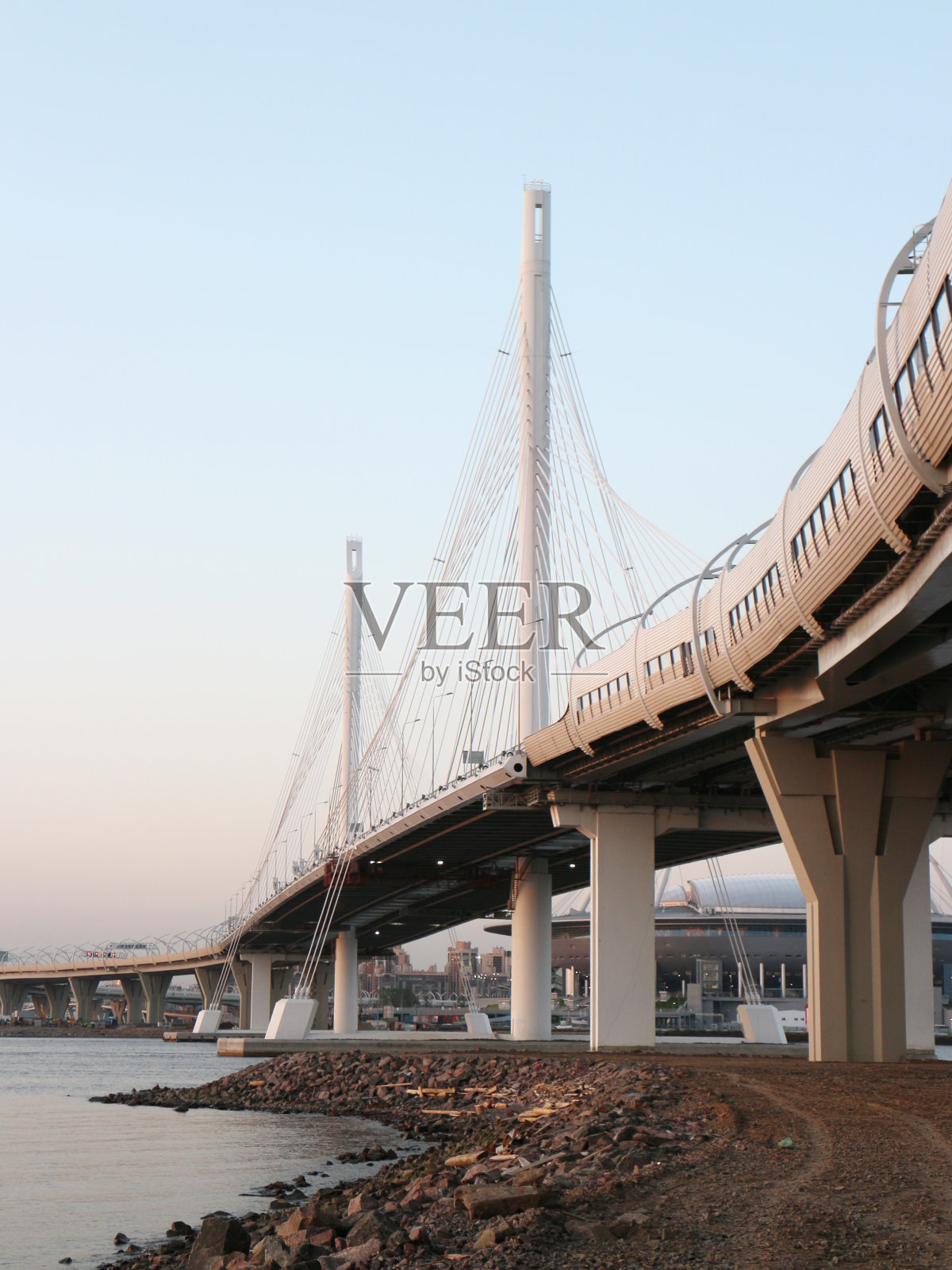 河上的斜拉桥照片摄影图片