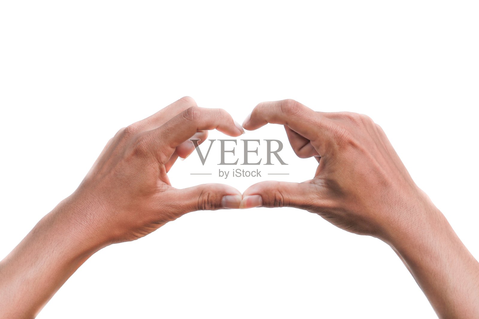 手牵手在白色的背景上显示爱的心形照片摄影图片