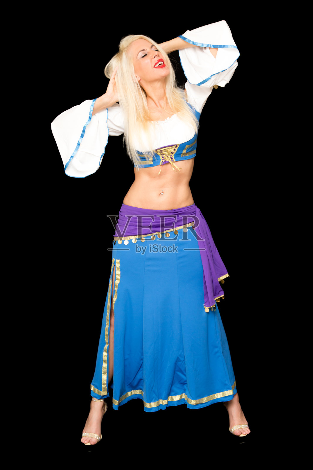 肖像美丽性感的女孩穿着圣诞服装照片摄影图片