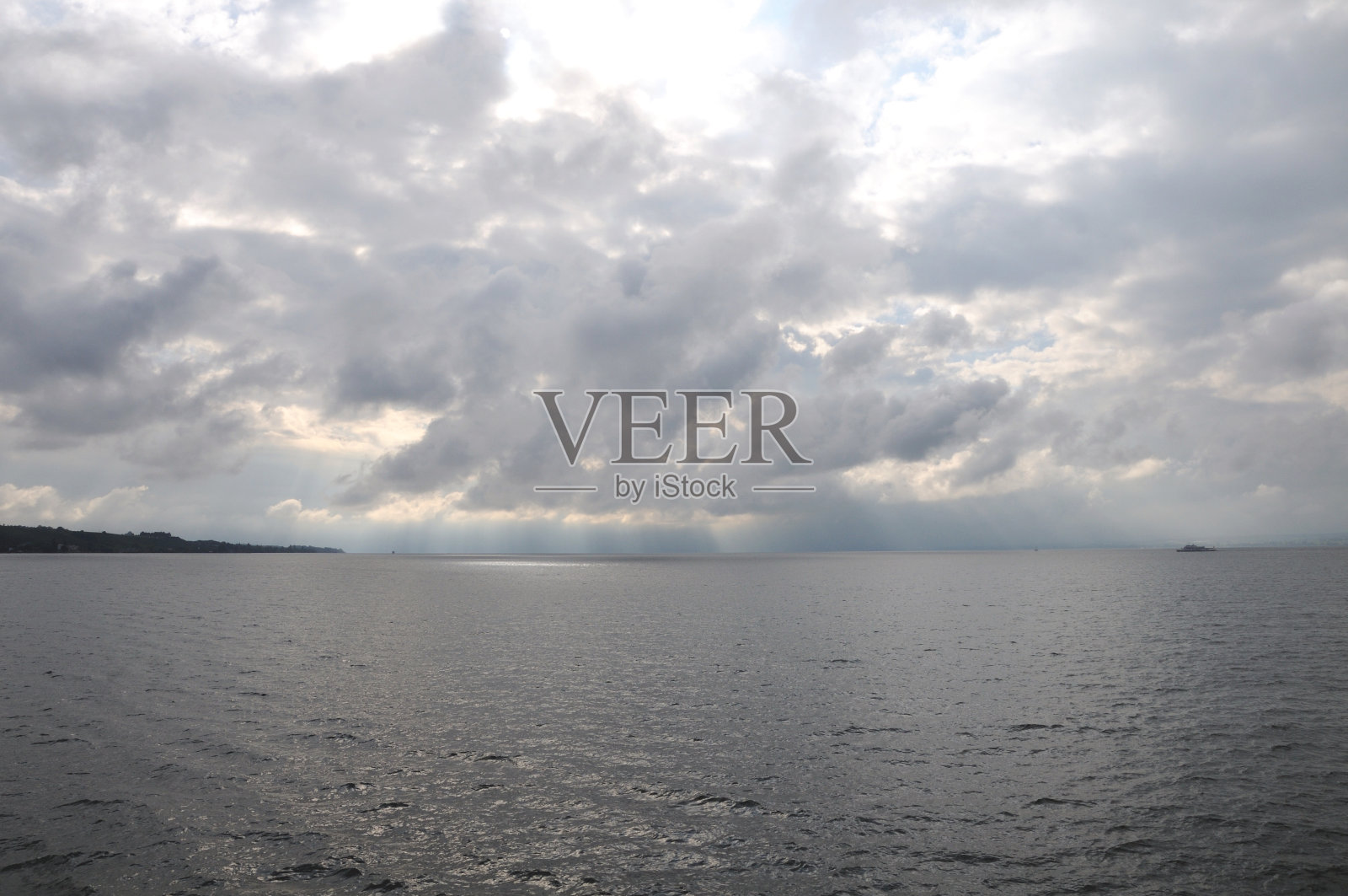 湖上空照片摄影图片